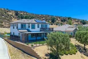 13435 Canyon Crest Rd, Yucaipa, CA 92399 - Photo 3