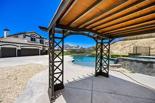 13435 Canyon Crest Rd, Yucaipa, CA 92399 - Photo 27