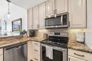38674 Wisteria Dr, Palm Desert, CA 92211 - Photo 15