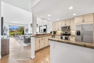 38674 Wisteria Dr, Palm Desert, CA 92211 - Photo 13