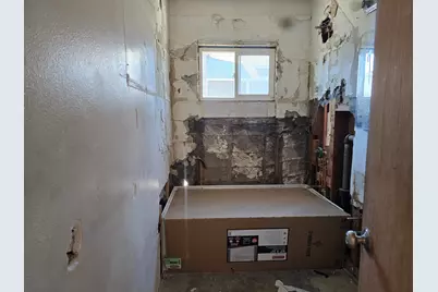 9262 Camulos Avenue, Montclair, CA 91763 - Photo 19