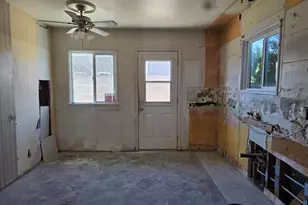 9262 Camulos Ave, Montclair, CA 91763 - Photo 17