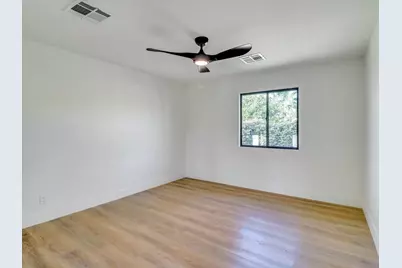 9721 Siwanoy Drive, Desert Hot Springs, CA 92240 - Photo 19