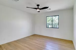 9721 Siwanoy Dr, Desert Hot Springs, CA 92240 - Photo 19
