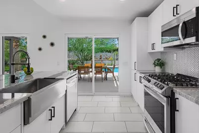1110 E Vista Chino, Palm Springs, CA 92262 - Photo 21