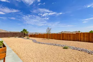 8680 Monument Vw Dr, Yucca Valley, CA 92284 - Photo 23