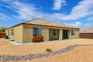 8680 Monument Vw Dr, Yucca Valley, CA 92284 - Photo 21