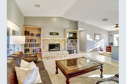 8567 Clubhouse Boulevard, Desert Hot Springs, CA 92240 - Photo 11