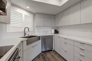 255 S Avenida Caballeros, Palm Springs, CA 92262 - Photo 11