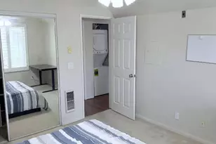 8889 Caminito Plaza Centro, San Diego, CA 92122 - Photo 11