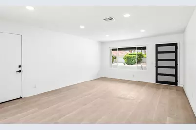 1978 N Whitewater Club Drive, Palm Springs, CA 92262 - Photo 5