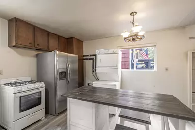 1016 Robinhood Boulevard, Big Bear City, CA 92314 - Photo 11