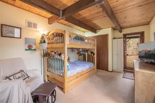 1087 Brookside Ln, Fawnskin, CA 92333 - Photo 29