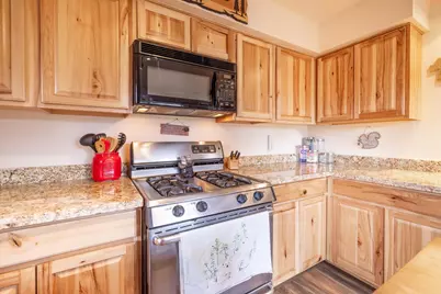 1087 Brookside Lane, Fawnskin, CA 92333 - Photo 23