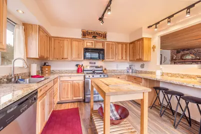 1087 Brookside Lane, Fawnskin, CA 92333 - Photo 21