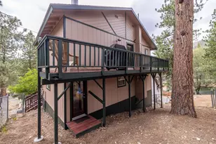 1087 Brookside Ln, Fawnskin, CA 92333 - Photo 35