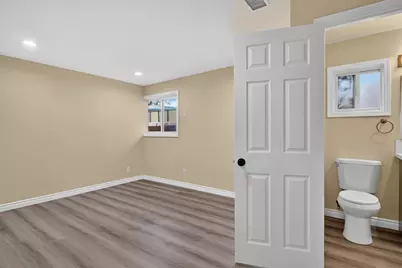 715 N Sunrise Way, Palm Springs, CA 92262 - Photo 11