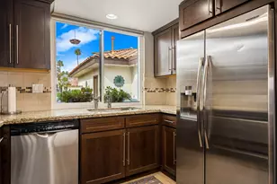 21 Toledo Dr, Rancho Mirage, CA 92270 - Photo 15