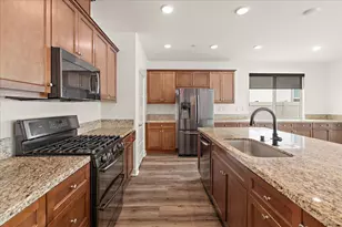 1530 Vlg Grn Wy, Beaumont, CA 92223 - Photo 3