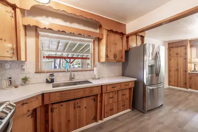 100 W Sherwood Boulevard, Big Bear City, CA 92314 - Photo 9