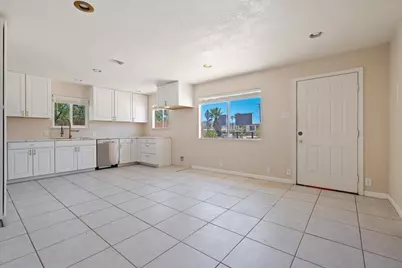 5975 Lupine Avenue, Twentynine Palms, CA 92277 - Photo 9
