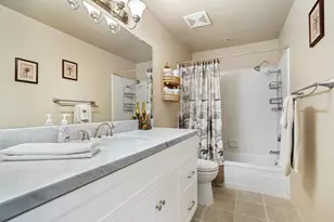 6 Palomas Dr, Rancho Mirage, CA 92270 - Photo 23