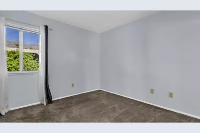 266 E Via Escuela #G, Palm Springs, CA 92262 - Photo 23