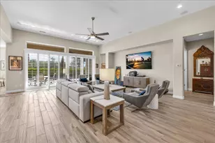 38 Burgundy, Rancho Mirage, CA 92270 - Photo 11