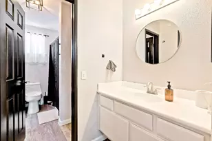31546 Golden Lion Dr, Temecula, CA 92591 - Photo 21