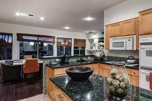 129 Kavenish Dr, Rancho Mirage, CA 92270 - Photo 15