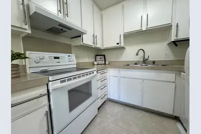 473 W Bradshaw Lane #10, Palm Springs, CA 92262 - Photo 11