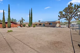 57361 St Marys Dr, Yucca Valley, CA 92284 - Photo 35