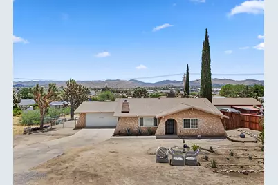 57361 Saint Marys Drive, Yucca Valley, CA 92284 - Photo 3