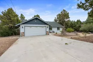 187 Dixie Lee Ln, Sugarloaf, CA 92386 - Photo 1