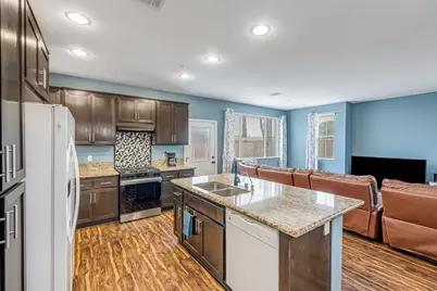 277 Bloomington Avenue #207, Rialto, CA 92376 - Photo 9
