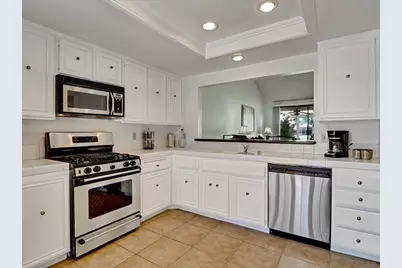 35886 Paseo Circulo W, Cathedral City, CA 92234 - Photo 11