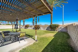 69766 Northhampton Ave, Cathedral City, CA 92234 - Photo 17