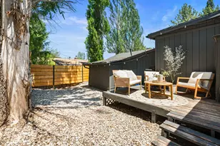 1017 E Country Club Blvd, Big Bear City, CA 92314 - Photo 29