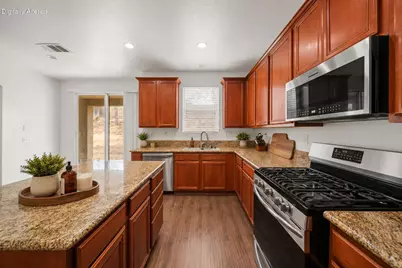 2121 Cottage Court, Perris, CA 92571 - Photo 21