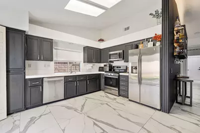 37851 Hollister Drive, Palm Desert, CA 92211 - Photo 9