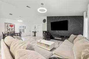 37851 Hollister Dr, Palm Desert, CA 92211 - Photo 1