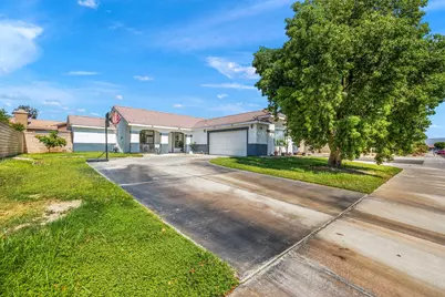 37851 Hollister Drive, Palm Desert, CA 92211 - Photo 3