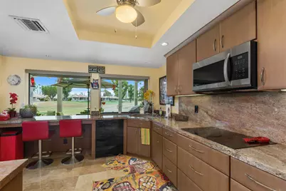 35983 E Paseo Circulo E, Cathedral City, CA 92234 - Photo 7