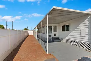 33530 Carlsbad Cir, Thousand Palms, CA 92276 - Photo 29