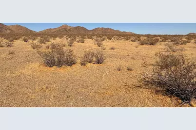 31 Brucite Street, Lucerne Valley, CA 92356 - Photo 11