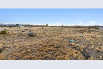 226 Rainbow Road, Landers, CA 92285 - Photo 9