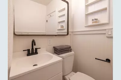 927 W Fairway Boulevard, Big Bear City, CA 92314 - Photo 19
