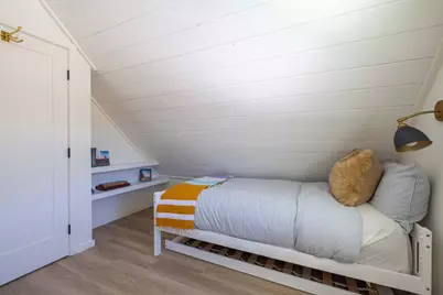 927 W Fairway Boulevard, Big Bear City, CA 92314 - Photo 21