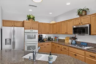 60419 Honeysuckle St, La Quinta, CA 92253 - Photo 9
