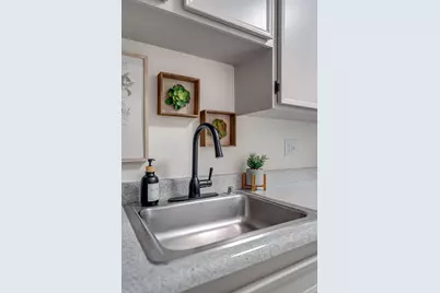 2821 N Los Felices Road #K109, Palm Springs, CA 92262 - Photo 17